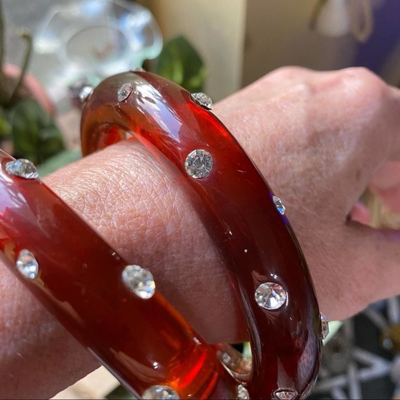 Vintage Signed Kenneth Lane KJL Lucite Rhinestone Bangles - Picture 7 of 8